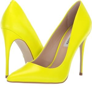 Neon green Steve Madden pumps